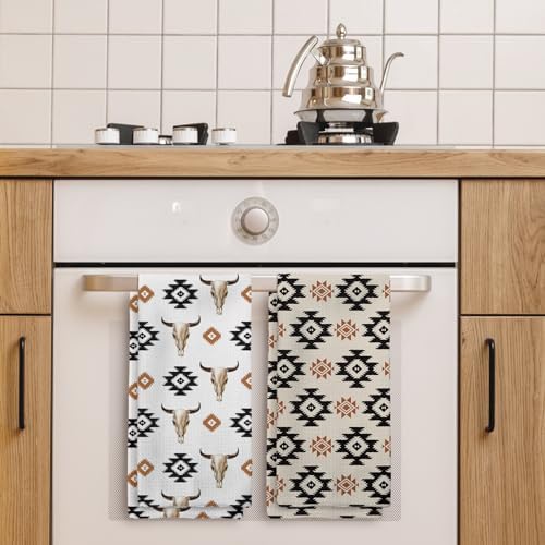 Boho Western Kitchen Towels, Retro Bull Skull Hand Towels, Trendy Vintage Skull Cow Head Dish Towels Dishcloths Tea Towels for Kitchen, Aztec Longhorn Preppy Kitchen Bath Decor Set of 2, 16x24in