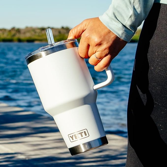 YETI Rambler 35 oz Straw Mug 2.0 - Double-Wall Vacuum Insulation for Cold Beverages – Dishwasher Safe – Cupholder Compatible – Reusable Straw – Comfortable Grip Handle – Travel Mug - Tropical Pink