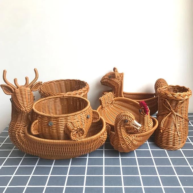 hand-woven round rattan basket storage basket storage box ornaments decorative basket multifunctional picnic food bread basket fruit gift basket key basket. (elephant)