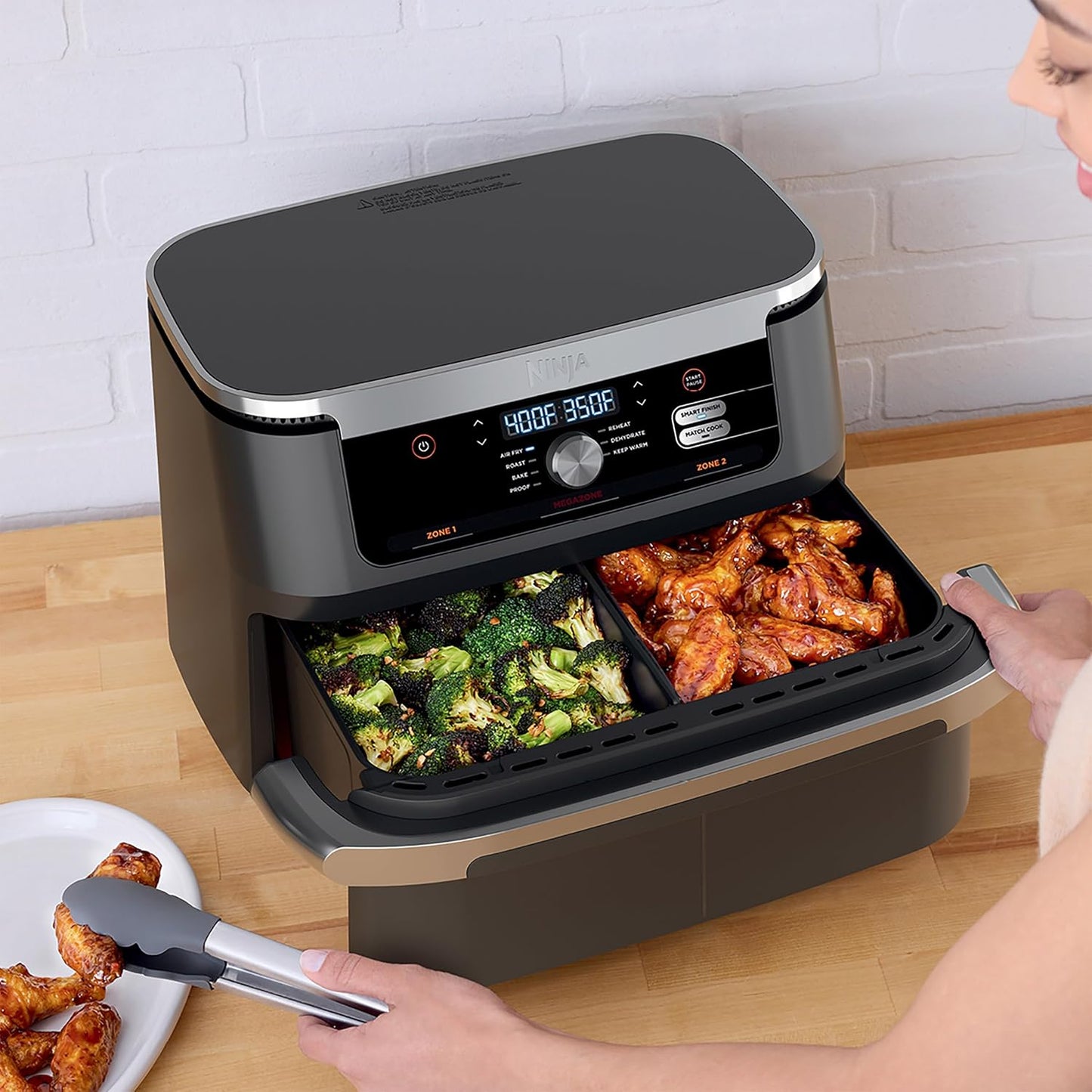 Ninja Foodi 11 Quart 7-in-1 MegaZone XL FlexBasket Air Fryer, Basket Divider for Full Meals, Air Fry, Roast, Grey (Renewed)