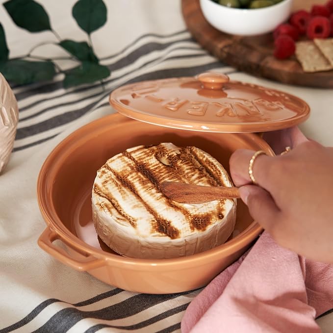 Twine Ceramic Brie Baker with Wood Spreader, Brie Baking Tools with Lid Bakeware Sets, Terra Cotta Ceramic, Kitchen Set of 1