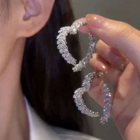 Korean Style Light Luxury Heavy Industry Love Niche Design Full of Zircon Leaves High-end Earrings for Women Jewelry.